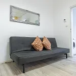 Bookable in Lockdown Buchbar Modern Apartment 1